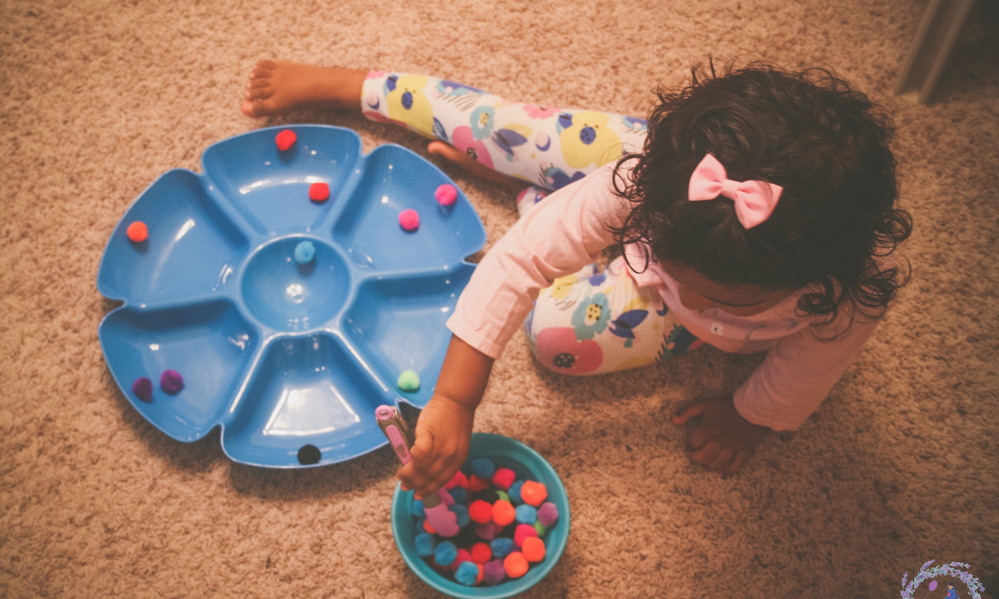 Fun Toddler Activities : $1 Pom Pom activity – A Voguish Momtog